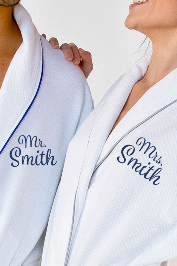 Mr and Mrs Smith Grid Style Bath Robe White – PrettyRobes.com