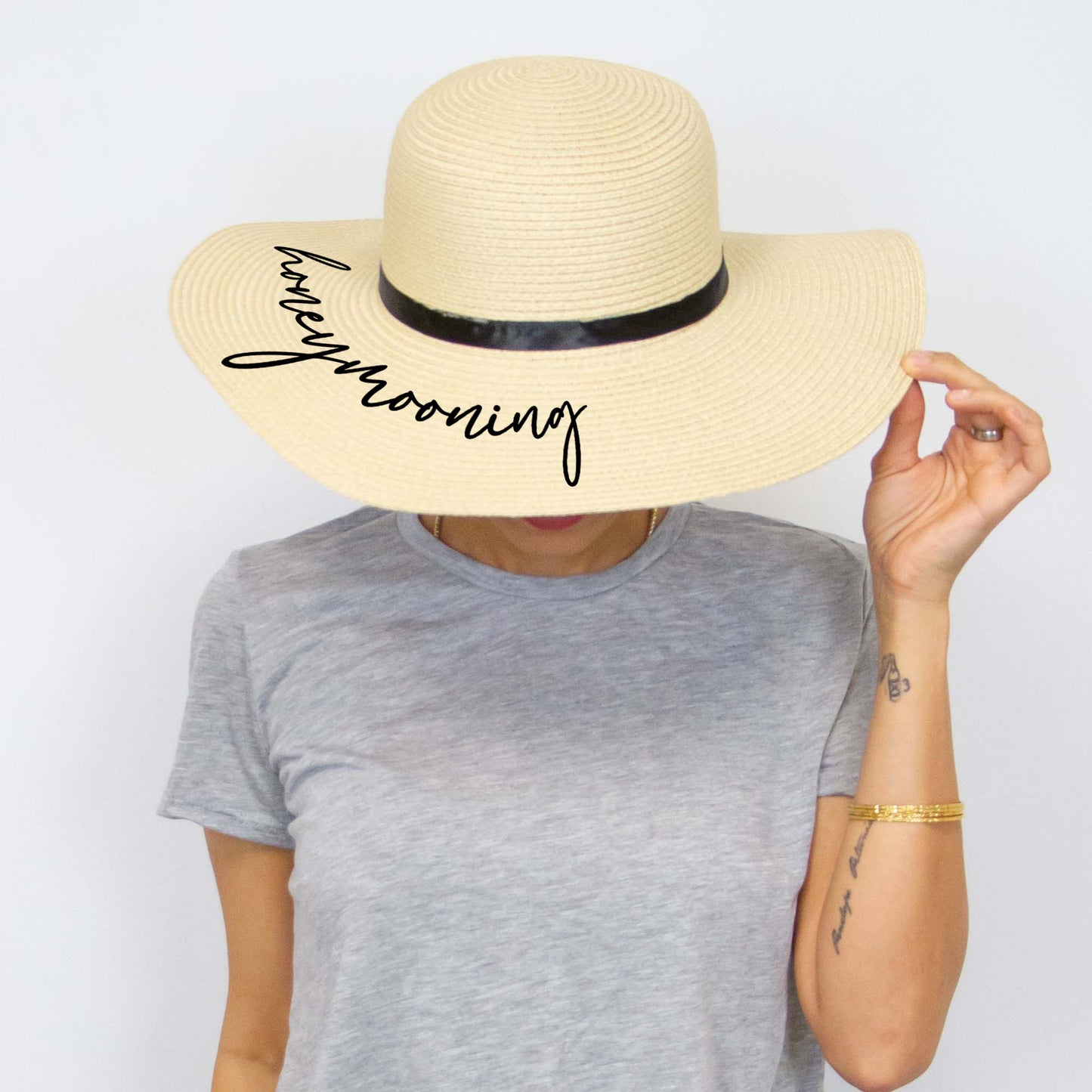 Honeymooning Beach Hat
