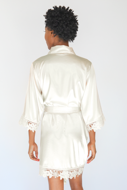 Ivory Lila Lace Bridal Robe